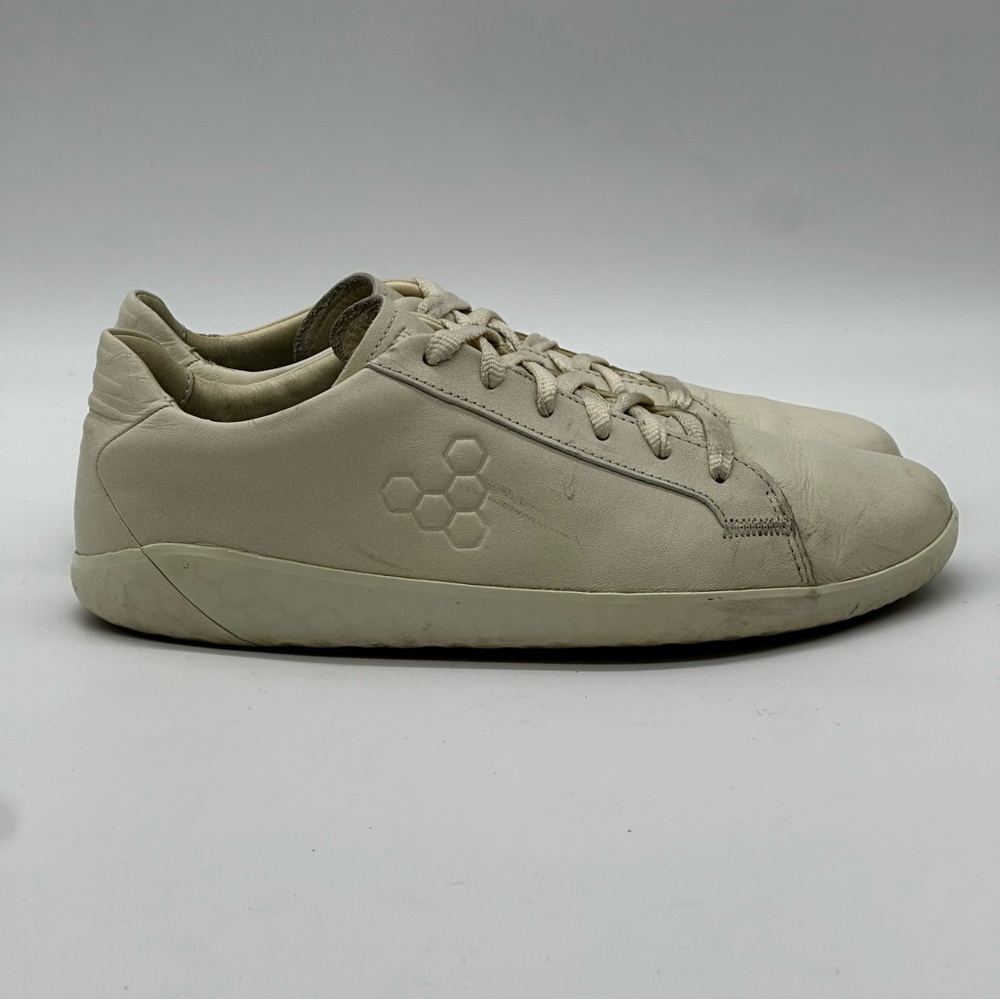 Vivobarefoot Geo Court II Sneakers. Size 9